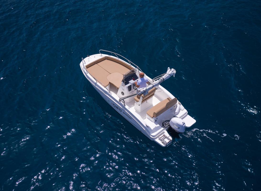 Motorboat 20ft Barqa